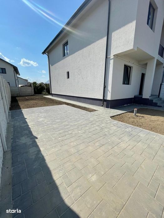 Duplex 4 camere + mansardă | 3 băi | Curte amenajată | Gata de mutat
