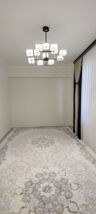 2 xona uy 1-maktab Navoiy shahar