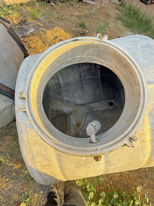 бочка для воды и молока