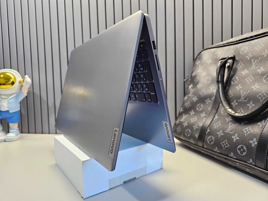 ПРОДАМ Lenovo IdeaPad 15IRU Ноутбук Core™i3-1305U/8GB/256SSD/15.6"FHD.