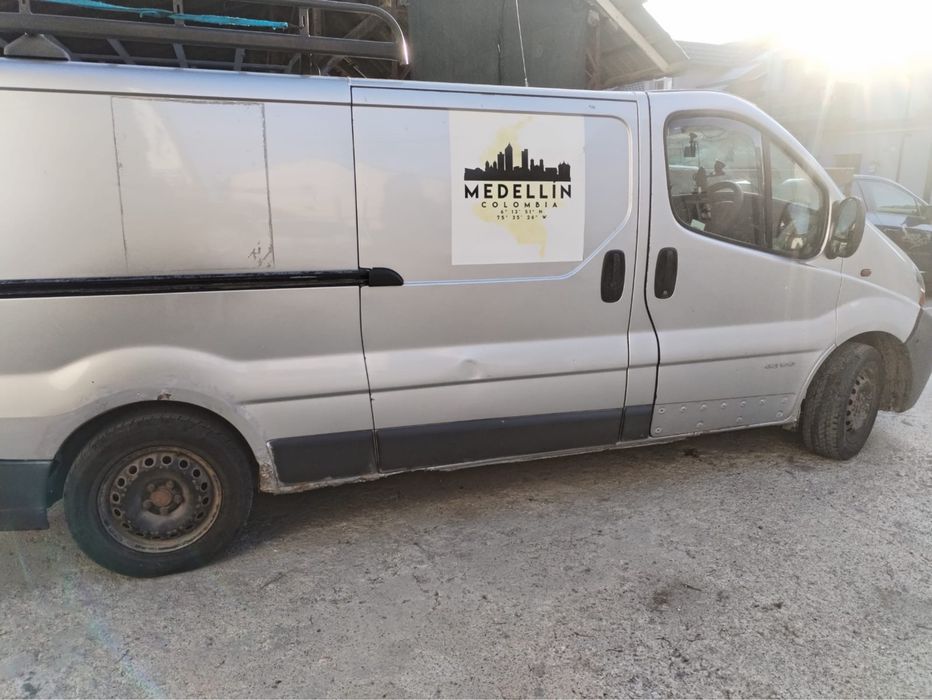 RENAULT Trafic 0 — imagine 2