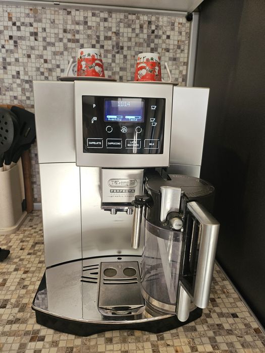 Кафемашина Delonghi perfecta cappuccino