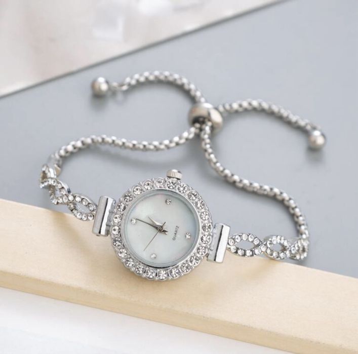 Дамски часовник нов!