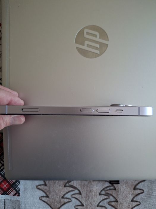 iPhone 14   512GB.  като нов без  драскотини