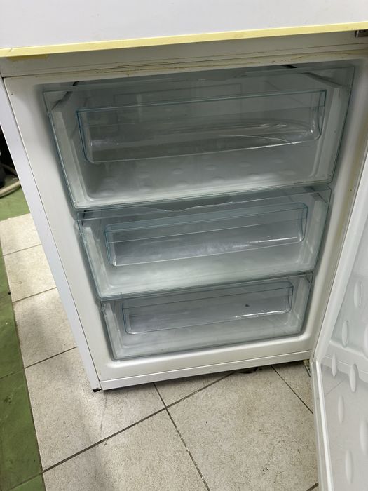 Продам холодильник Самсунг