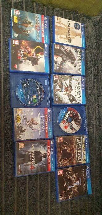 Vand  mai multe jocuri ps 4