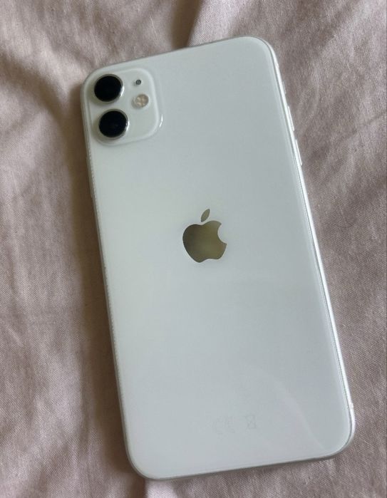 Vand iphone 11 impecabil