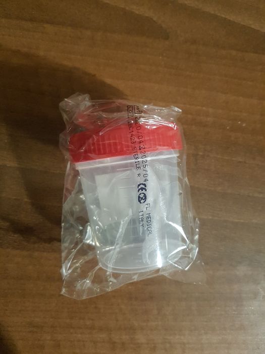 Стерилни контейнери за кърма или за изследвания 100мл.