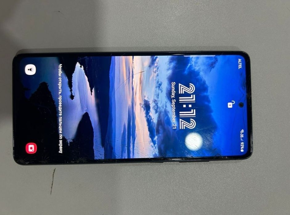 Samsung s 20 fe +аирподс не ориг