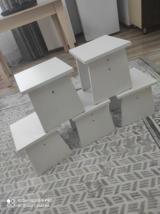 Кішкентай орындыктар - Стулья