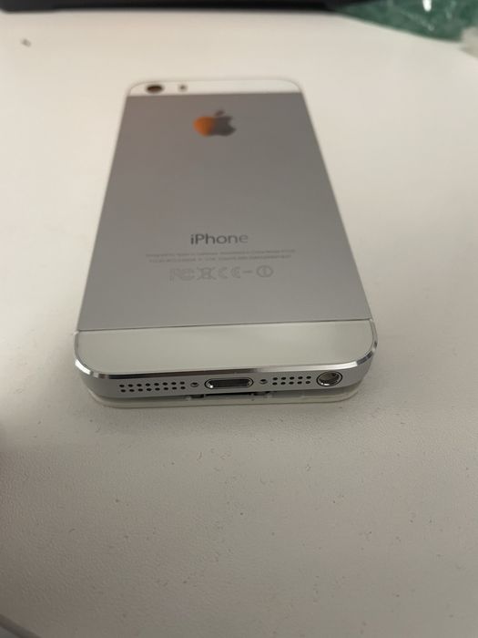 Iphone 5s placa defecta, baterie noua
