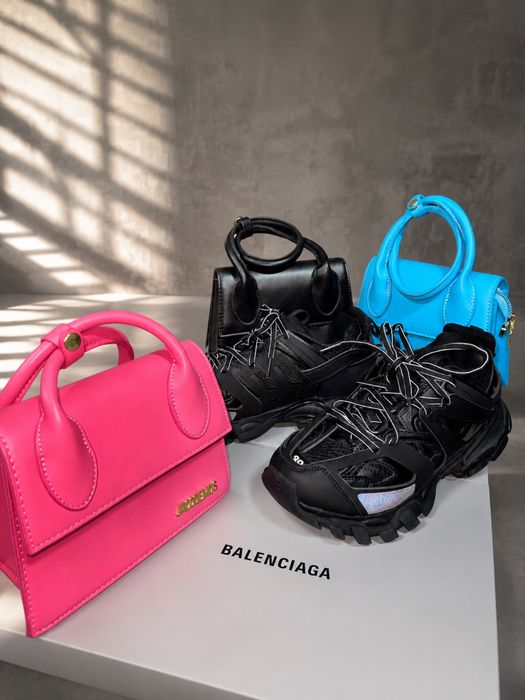 ЧАНТИ Balenciaga,Jacquemus,Chanel,Valentino!!! Налични Топ модели