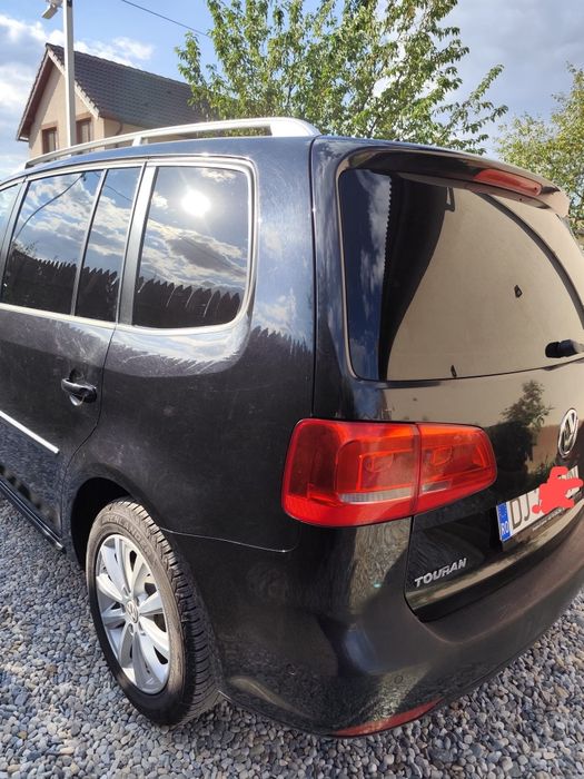 VOLKSWAGEN Touran 2011 — imagine 4