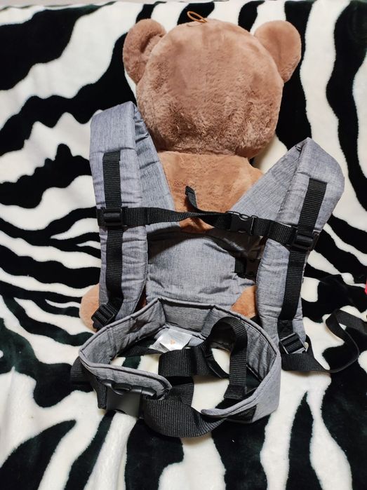 Marsupiu bebe 6 luni