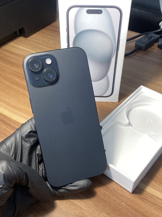 iPhone 15• 128 GB • Black