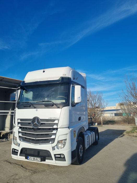 Vind Mercedes-Benz Mp 4 480 cai