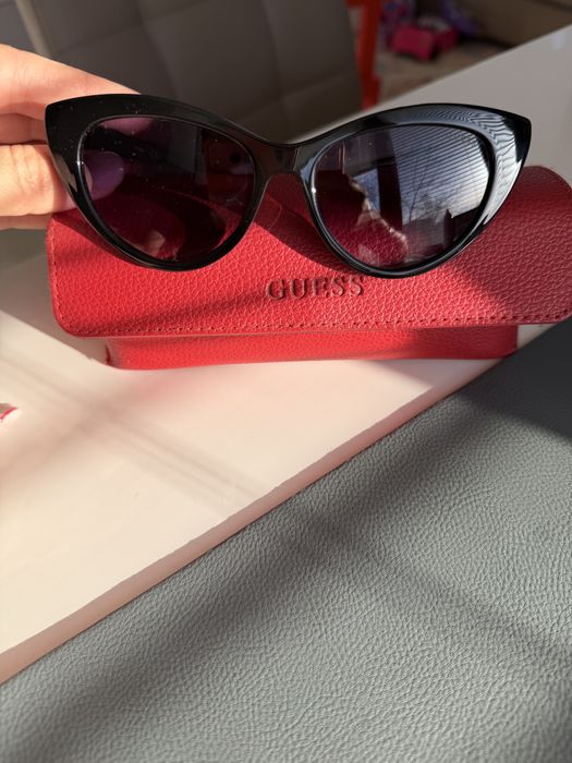 Слънчеви очила Guess