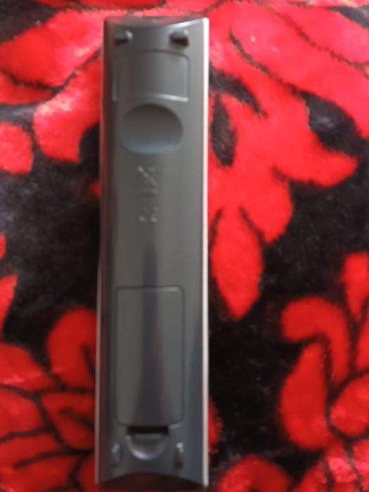 Vând   telecomandă nouă