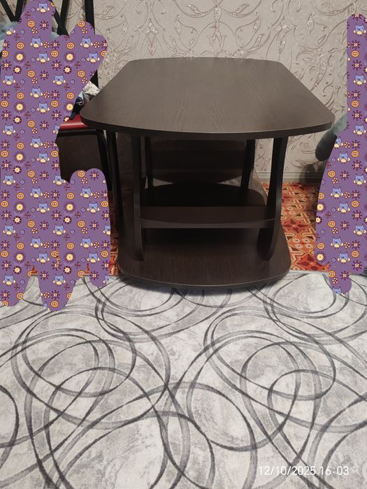 Журнальный столик