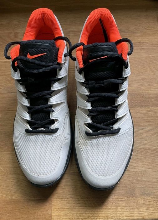 Маратонките Nike Zoom Prestige