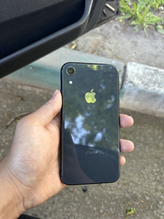 Срочно продаю iphone XR 128gb 77%