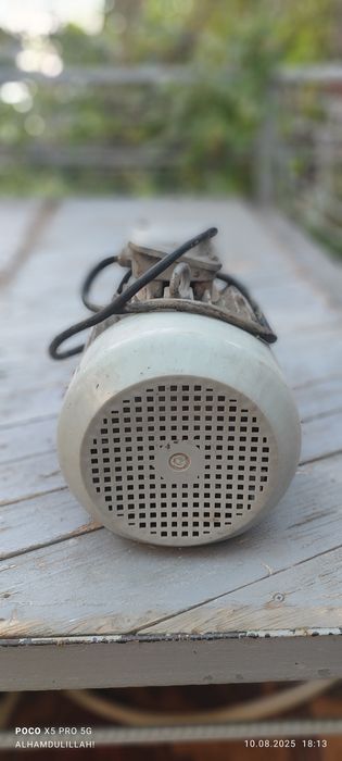 Мотор. Электродвигатель на 3 кВт с оборотом 1500 в минуту.