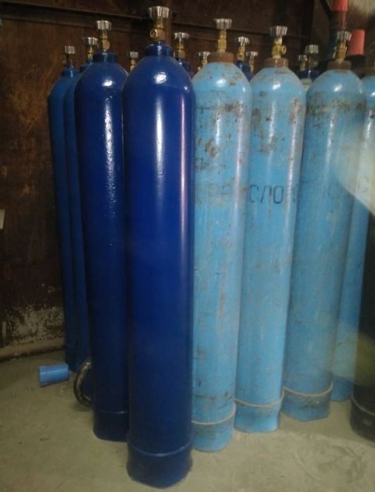 Продам балоны также имеются газы