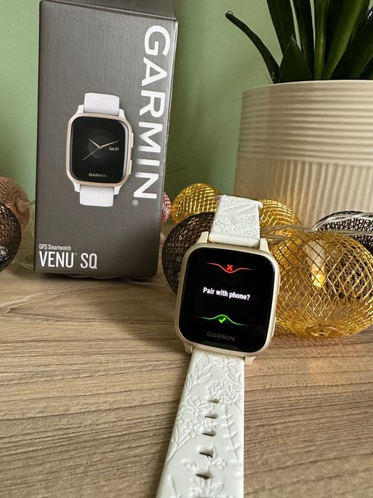 Garmin Venu Sq - alb/aurie