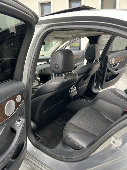 Mercedes-Benz C Class,pachet Amg/Trapa panoramica/Burmester