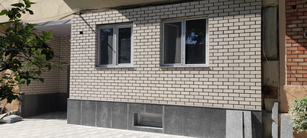 Кладка кирпичом балконов и ремонт под ключ установка решотки козерки