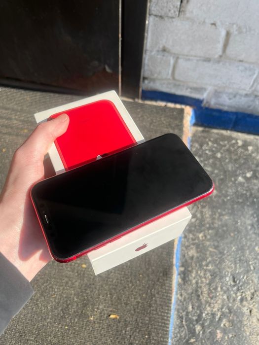 Продам, IPhone 11