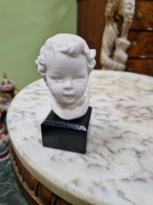 Уникален чифт антикварни порцеланови бюстове Goebel