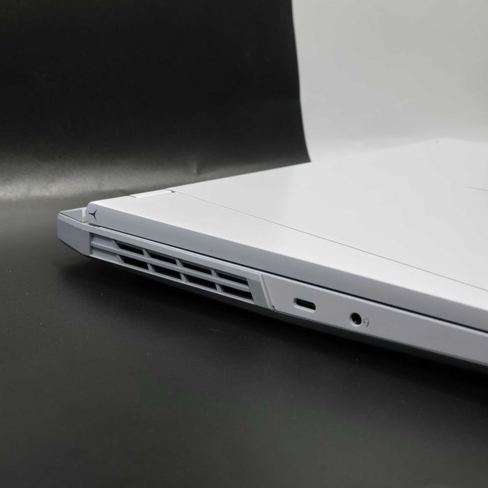 Hope Amanet P8 - Lenovo Legion 5 Pro | Ryzen 7 5800H / RTX 3060 6GB