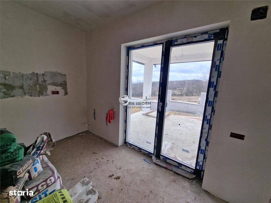 Casa de vanzare I Paun, Barnova I 4 camere, 2 bai I 500 mp teren
