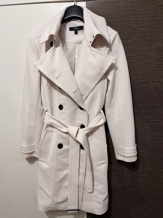 Елеци, сака, якета, тренч