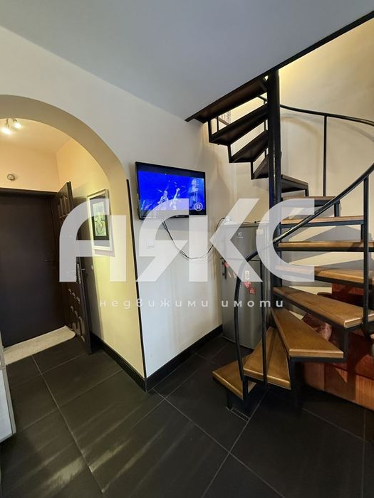 Дава се под наем Тристаен апартамент в София, Център - 74 кв.м за 698.19 € - Снимка #4