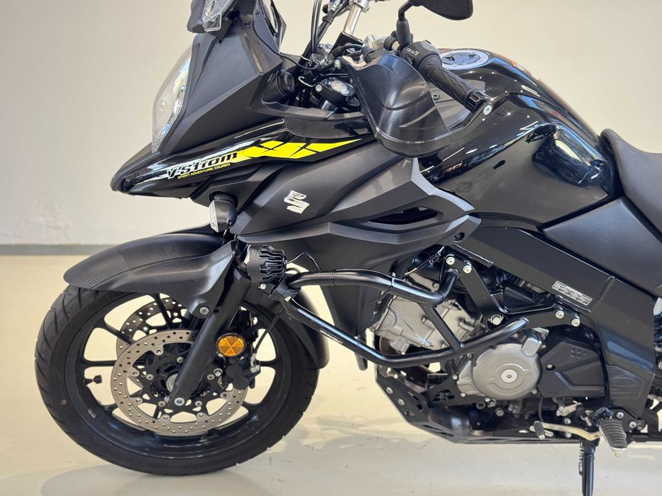 Motocicleta Suzuki V-Strom DL650