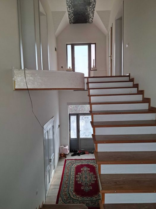 Кибрайский р-н Набережной! Про-ся 12-соток дом 4-комнат