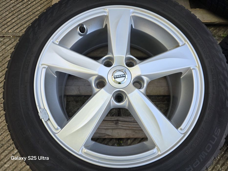 Лети джанти 16ки 5х108 Volvo + зимни гуми 205/55/16 Nokian