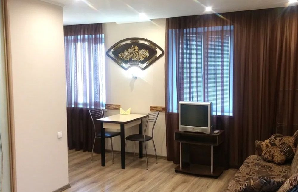 Сарыарка 11-Кенесары,  2ч 2000