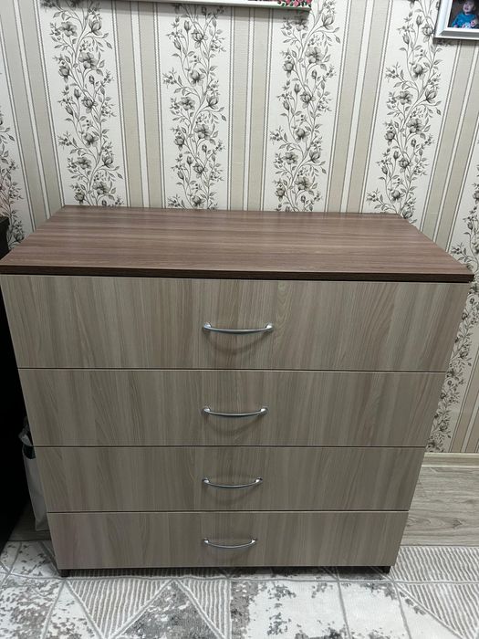 Продам комод 4 полки