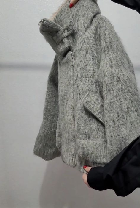 Продам шерстяной пуховик