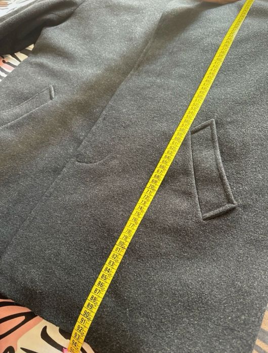 Vând haina barbati din stofa mărime xxl