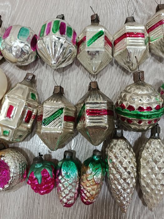 Продаются новогодние игрушки