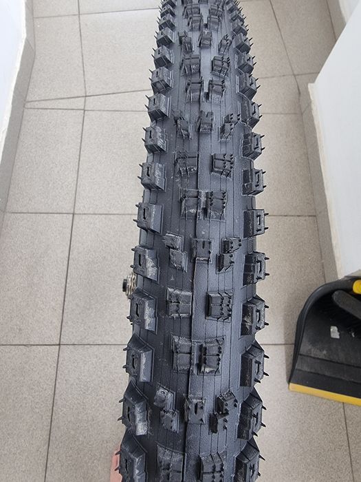 Комплект външни гуми за МТБ
Specialized,29" 2.3