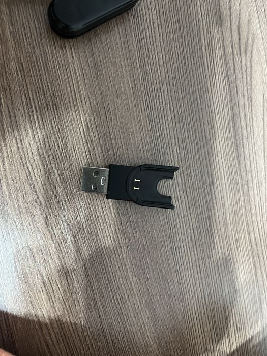 Продам часы mi bent