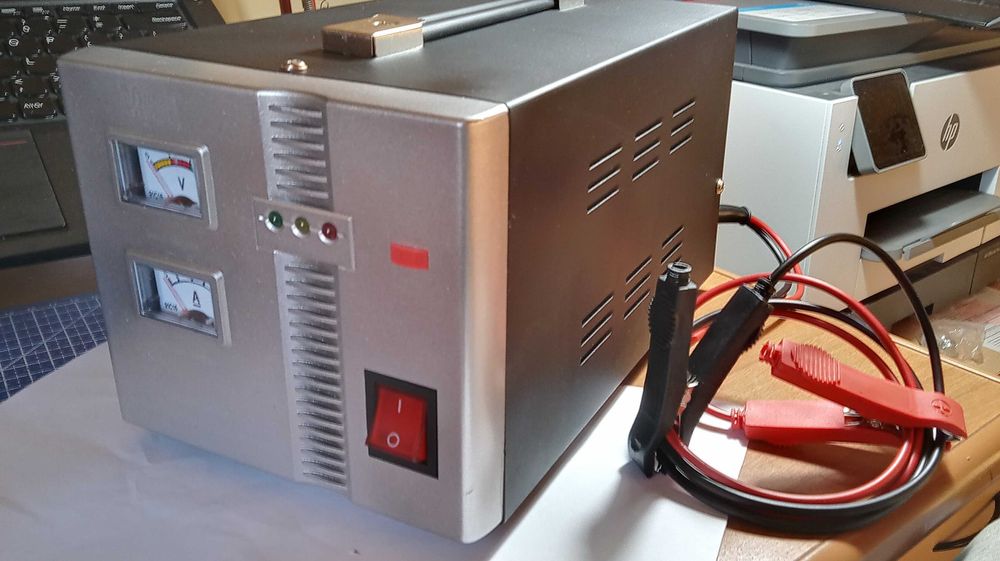 Redresoare / incarcatoare   baterii auto 12V - 120 / 200Ah