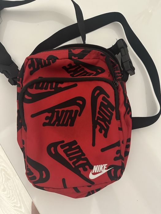 borseta nike red black print