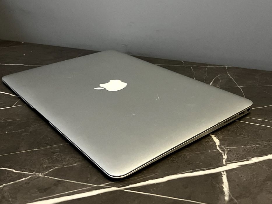 MacBook Air 13 инча