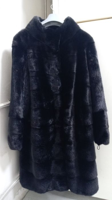 Продам шубу чёрный бриллиант